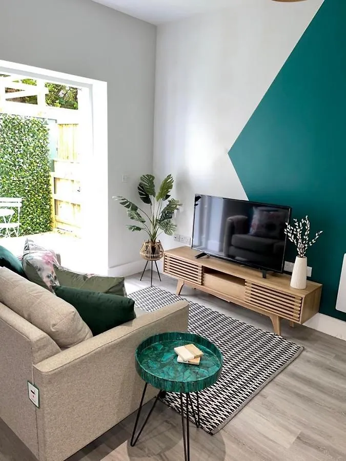 Gorgeous New 1 Bed, Town Centre,Parking,Garden Apartment Bournemouth United Kingdom